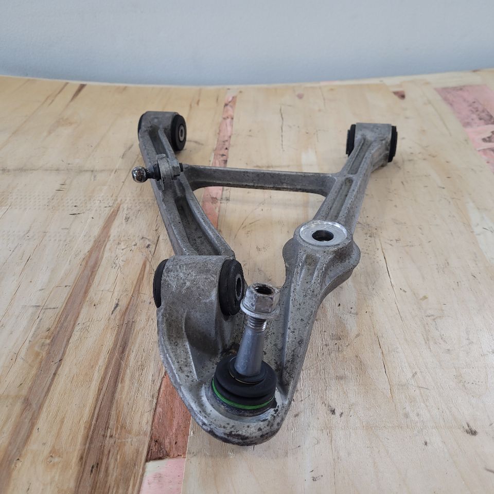 1998 CORVETTE RH PASSENGER LOWER CONTROL ARM 27601 - image 1