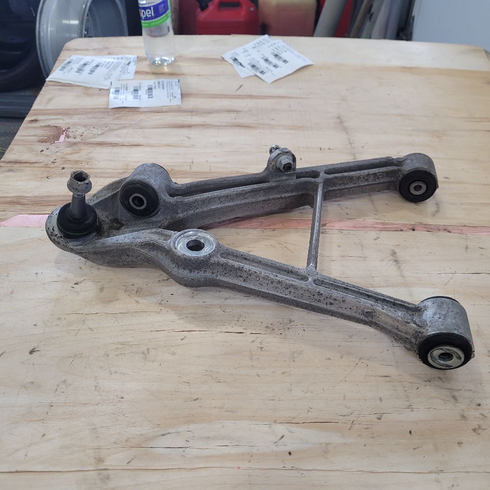 1998 CORVETTE RH PASSENGER LOWER CONTROL ARM 27601 - image 3