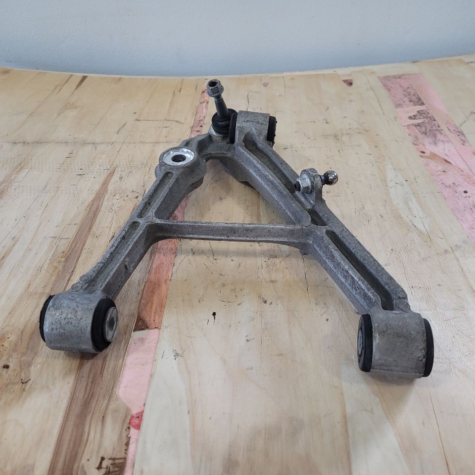 1998 CORVETTE RH PASSENGER LOWER CONTROL ARM 27601 - image 4