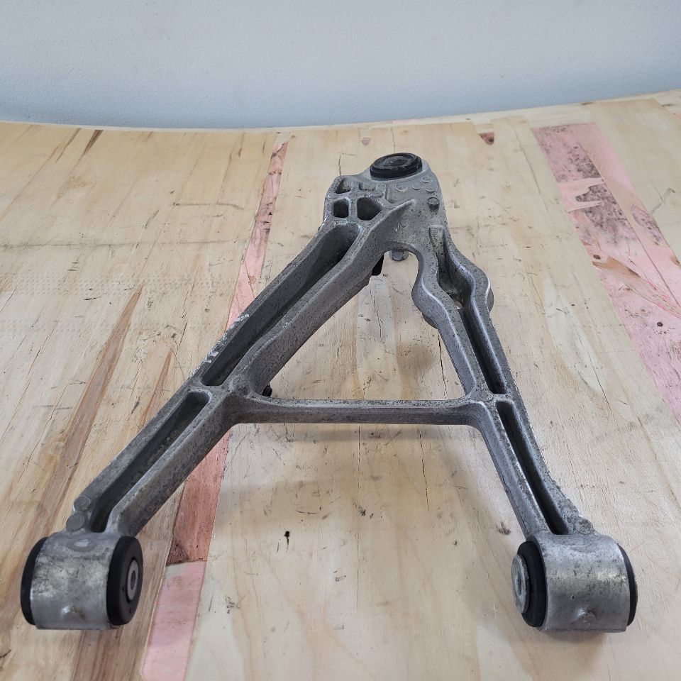 1998 CORVETTE RH PASSENGER LOWER CONTROL ARM 27601 - image 6