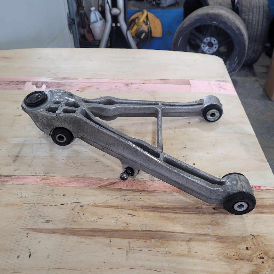 1998 CORVETTE RH PASSENGER LOWER CONTROL ARM 27601 - image 7