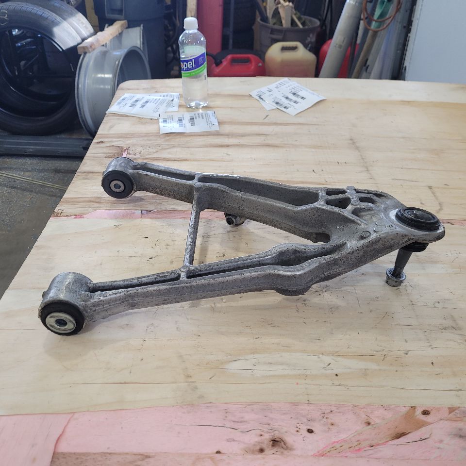 1998 CORVETTE RH PASSENGER LOWER CONTROL ARM 27601 - image 8
