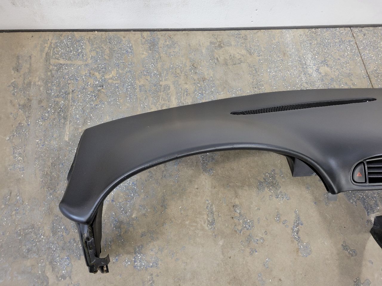 1998 CORVETTE BLACK DASH PANEL DASHBOARD W/O HUD 27629 - image 5