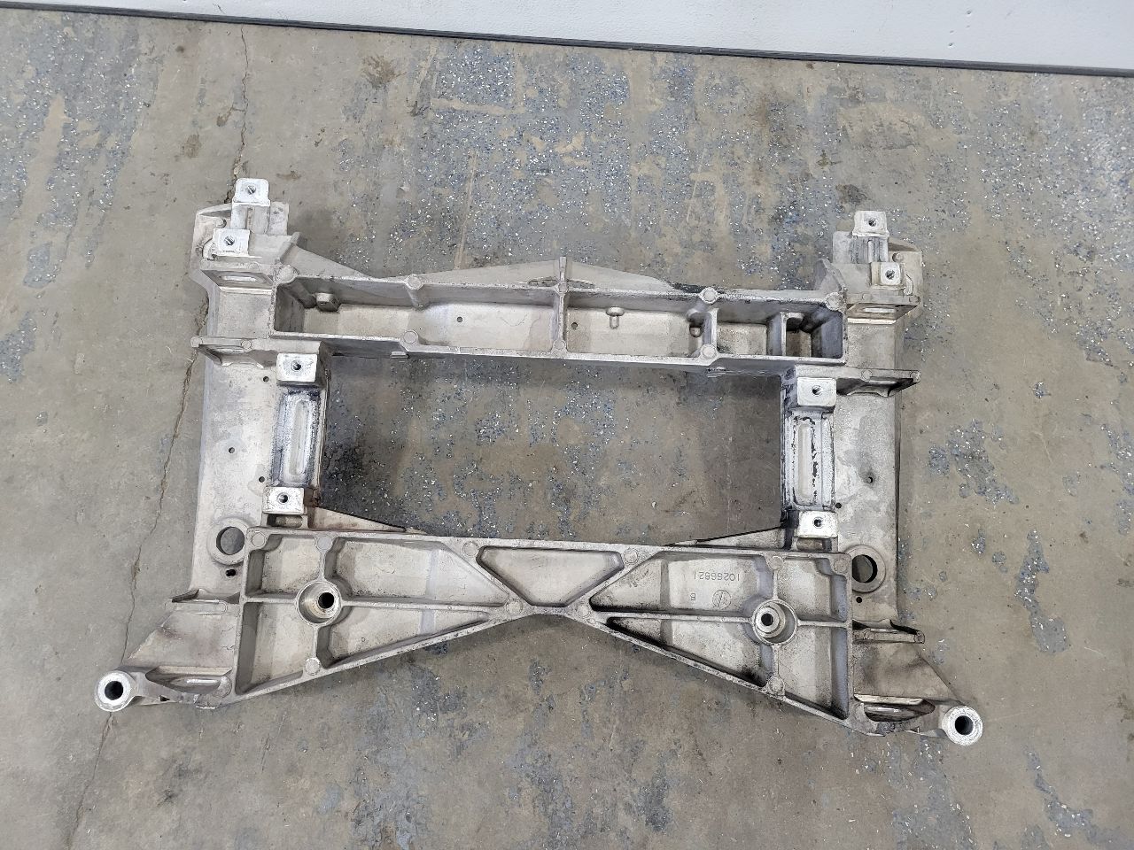 1998 CORVETTE FRONT ENGINE SUSPENSION CRADLE 27641 - image 5