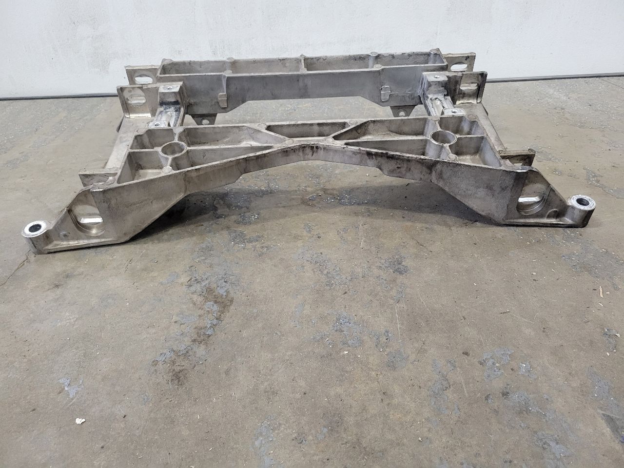 1998 CORVETTE FRONT ENGINE SUSPENSION CRADLE 27641 - image 7