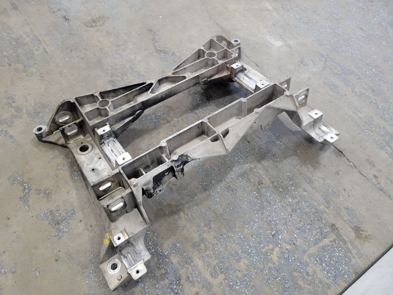 1998 CORVETTE FRONT ENGINE SUSPENSION CRADLE 27641 - image 9