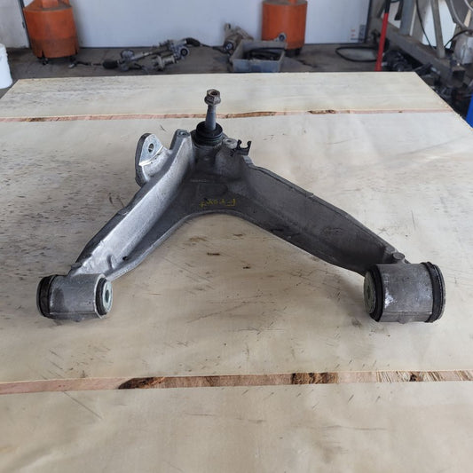 1998 CORVETTE FRONT RH LOWER CONTROL ARM 10326694 27644 - image 1
