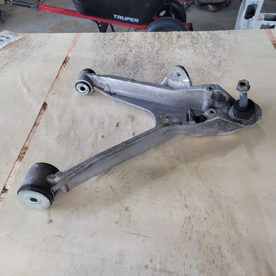 1998 CORVETTE FRONT RH LOWER CONTROL ARM 10326694 27644 - image 4