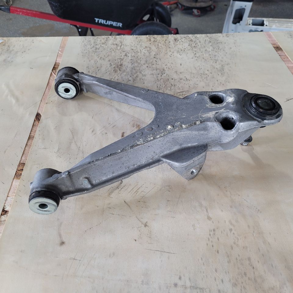 1998 CORVETTE FRONT RH LOWER CONTROL ARM 10326694 27644 - image 8
