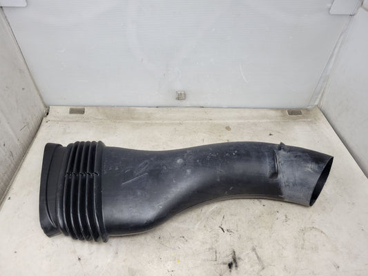 1998 CORVETTE RH FRONT COOLING BRAKE DUCT 27660 - image 1