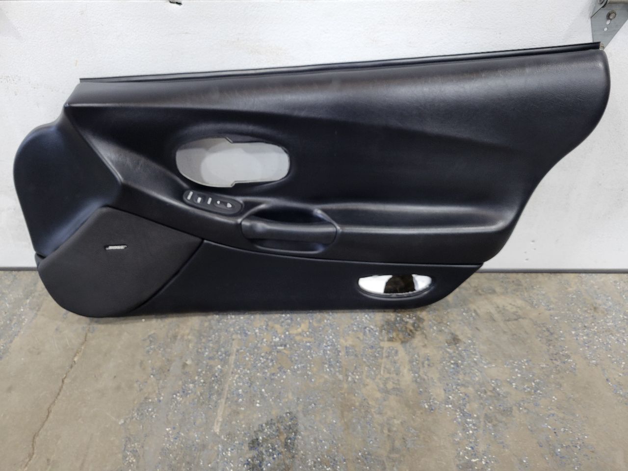 1998 CORVETTE RH TRIM PANEL BLACK BOSE 27668 - image 1