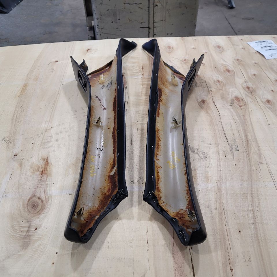 1998 CORVETTE INTERIOR A PILLAR TRIM PAIR LH RH 27707 - image 7