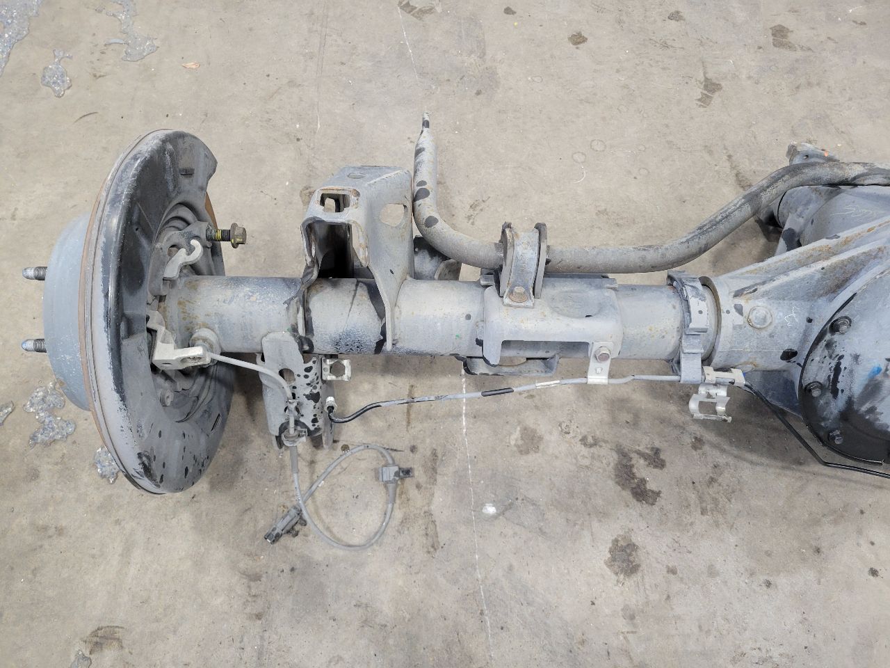 2017 ESCALADE REAR AXLE 102K MILES G80 3.23 RATIO 27731 - image 4
