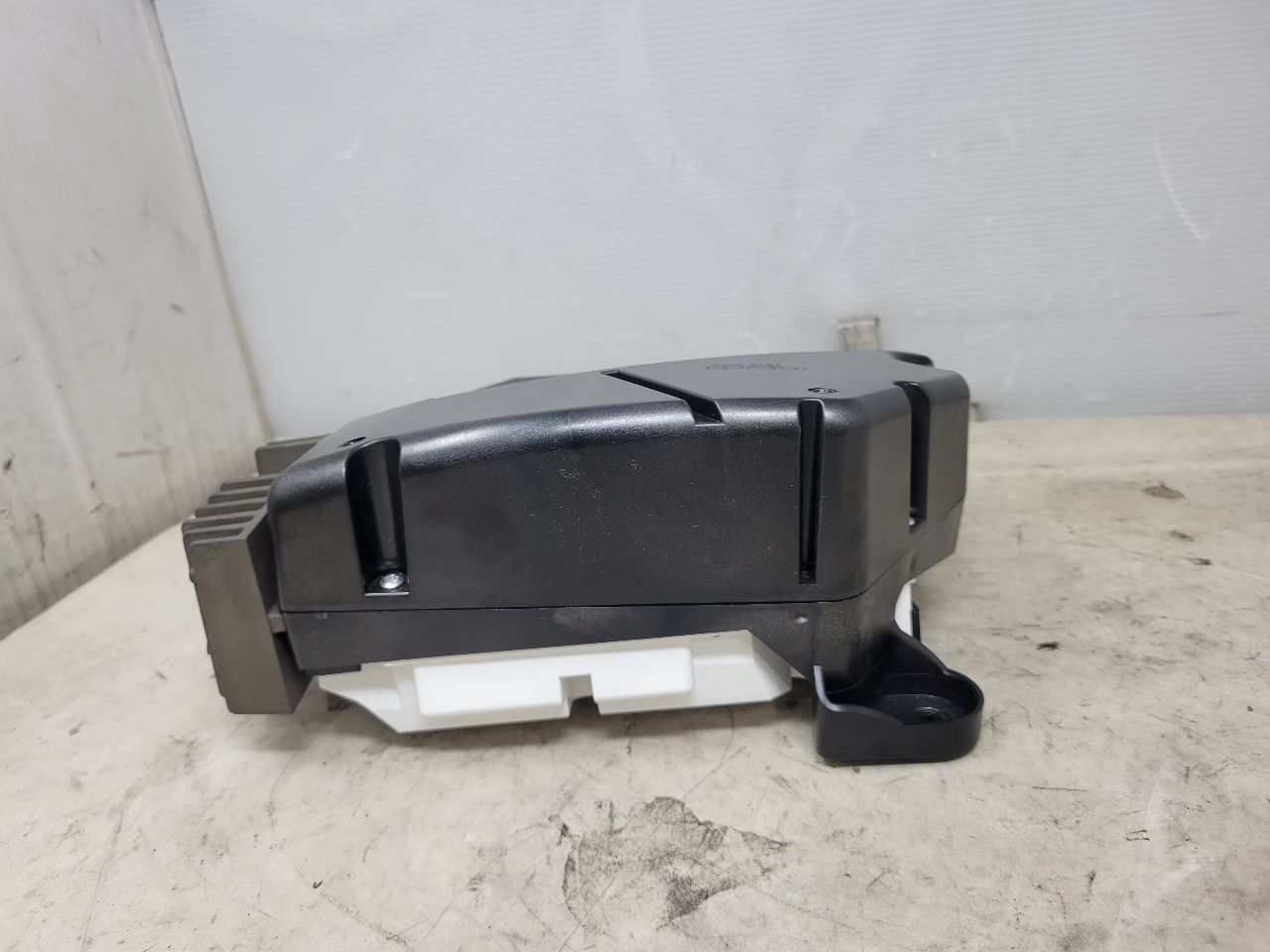 2017 ESCALADE HUD HEADS UP DISPLAY 23321030 27752 - image 7