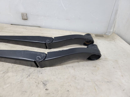 2017 ESCALADE FRONT WINDSHIELD WIPER ARMS PAIR 27760 - image 3
