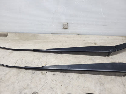 2017 ESCALADE FRONT WINDSHIELD WIPER ARMS PAIR 27760 - image 4