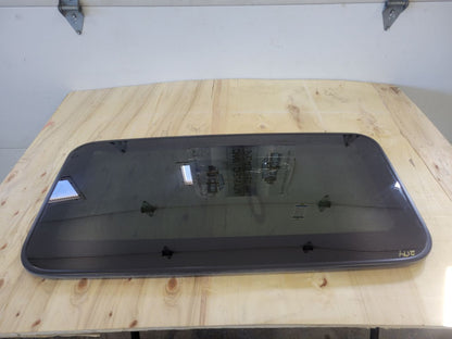 2017 ESCALADE OEM SUN ROOF GLASS ONLY 27764 - image 1
