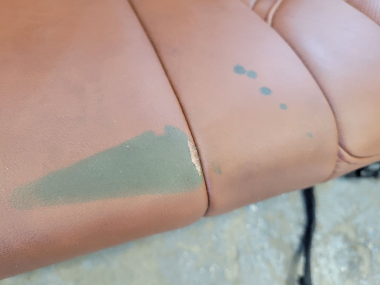 2017 ESCALADE THIRD ROW SEAT POWER FOLD BROWN 27765 - image 18