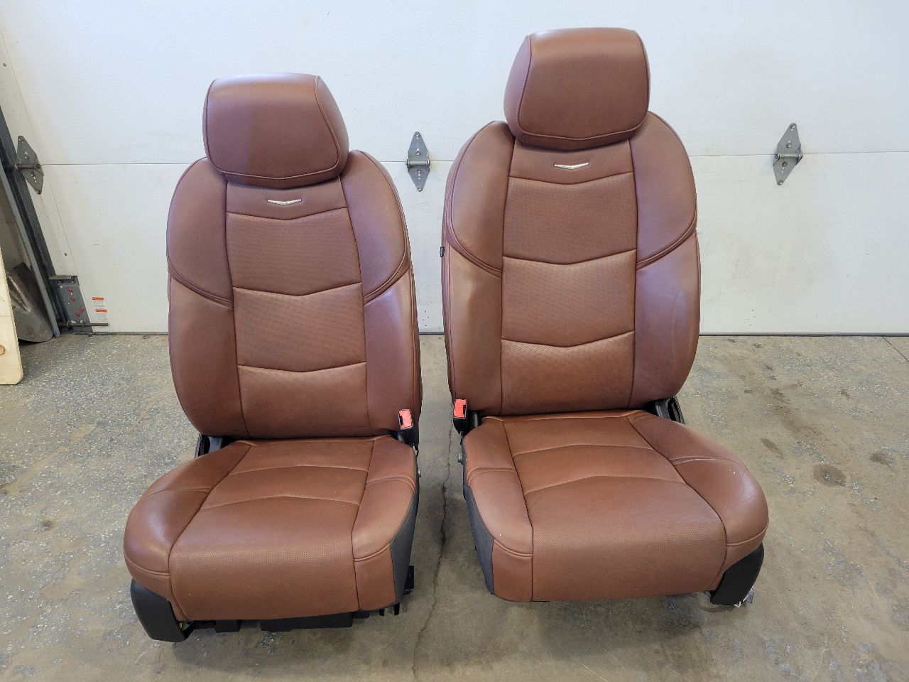 2017 ESCALADE FRONT VEHCCIO BROWN SEATS PAIR 27766 - image 13