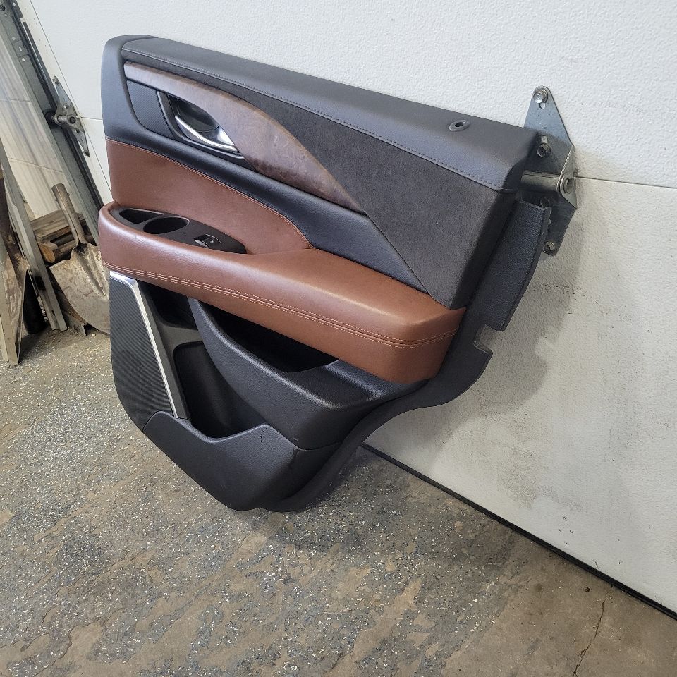 2017 ESCALADE RH PASSENGER REAR DOOR TRIM PANEL 27779 - image 3