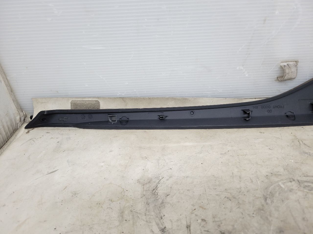 2017 ESCALADE FRONT PASSENGER DOOR PANEL WOOD TRIM 27835 - image 10