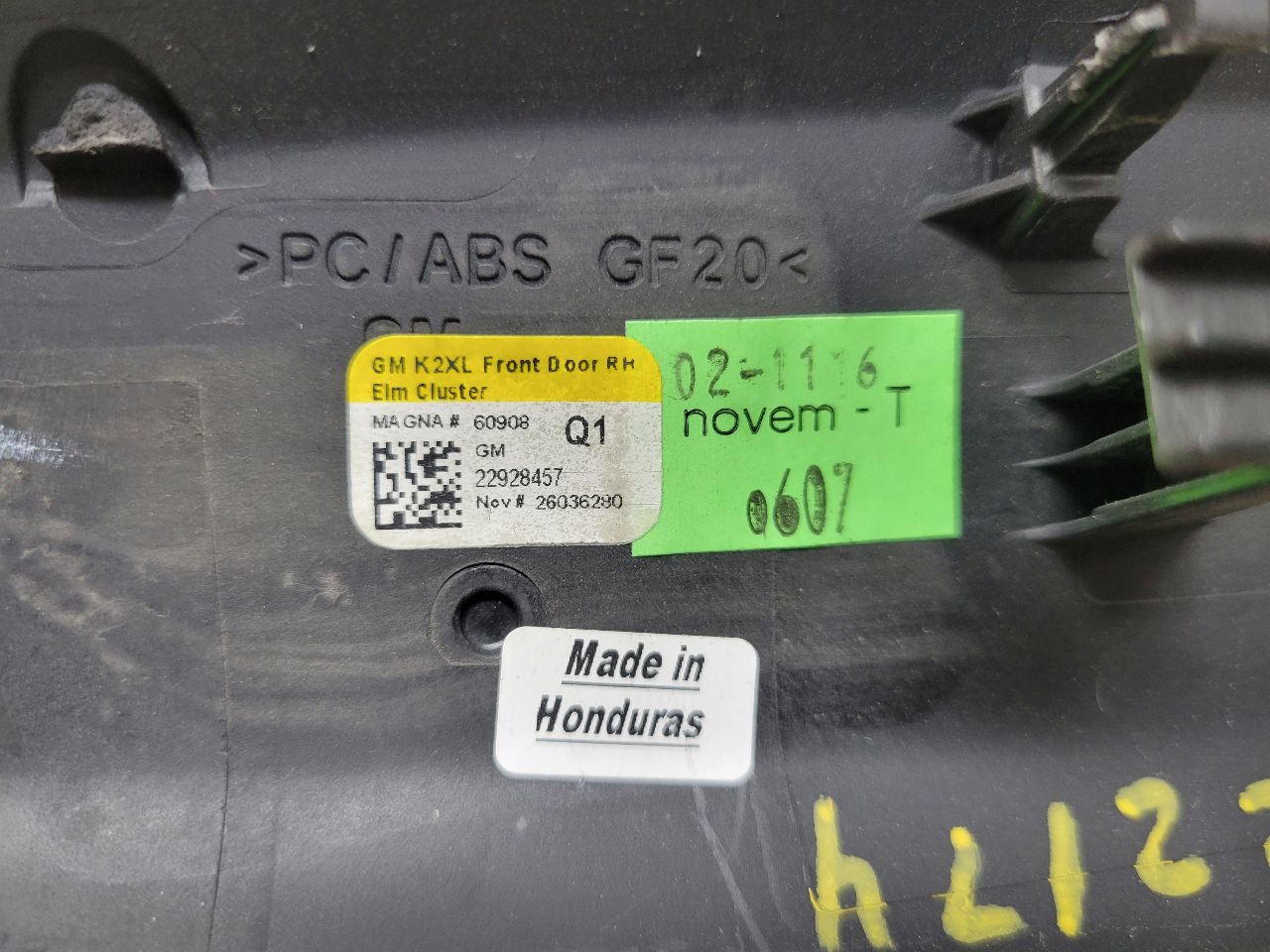 2017 ESCALADE FRONT PASSENGER DOOR PANEL WOOD TRIM 27835 - image 12