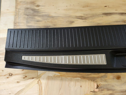 2017 ESCALADE REAR CARGO THRESHOLD SILL SCUFF PLAT 27837 - image 2