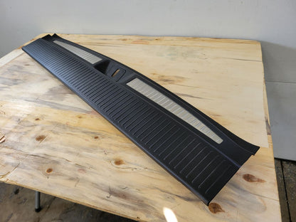 2017 ESCALADE REAR CARGO THRESHOLD SILL SCUFF PLAT 27837 - image 7