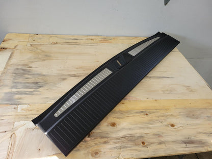 2017 ESCALADE REAR CARGO THRESHOLD SILL SCUFF PLAT 27837 - image 9