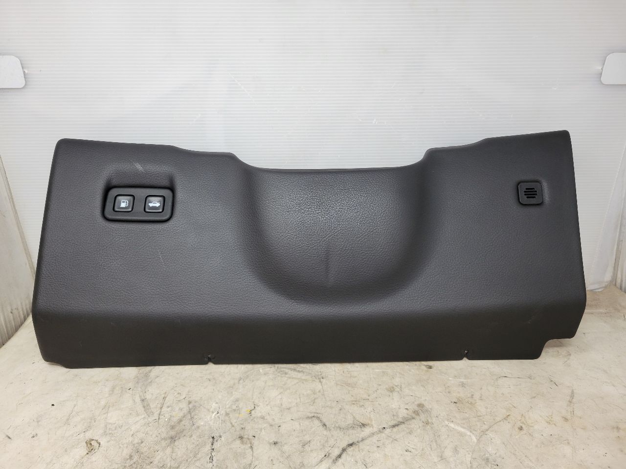 2011 CORVETTE DRIVER DASH KNEE BOLSTER BLACK 29K 27864 - image 1