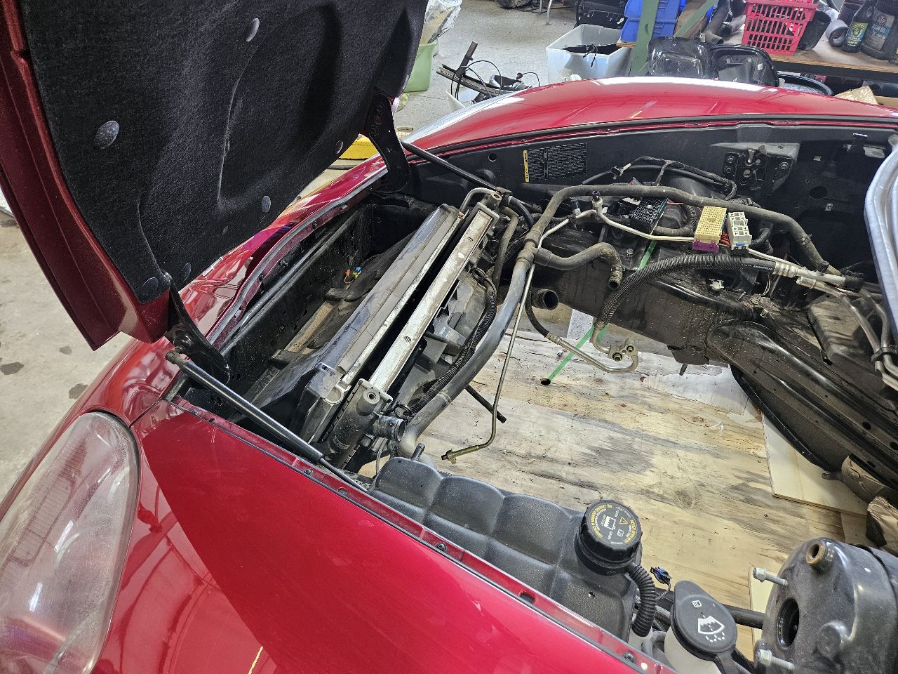 2011 CORVETTE FRONT CLIP CUT BEHIND A PILLAR 89U 27891 - image 6