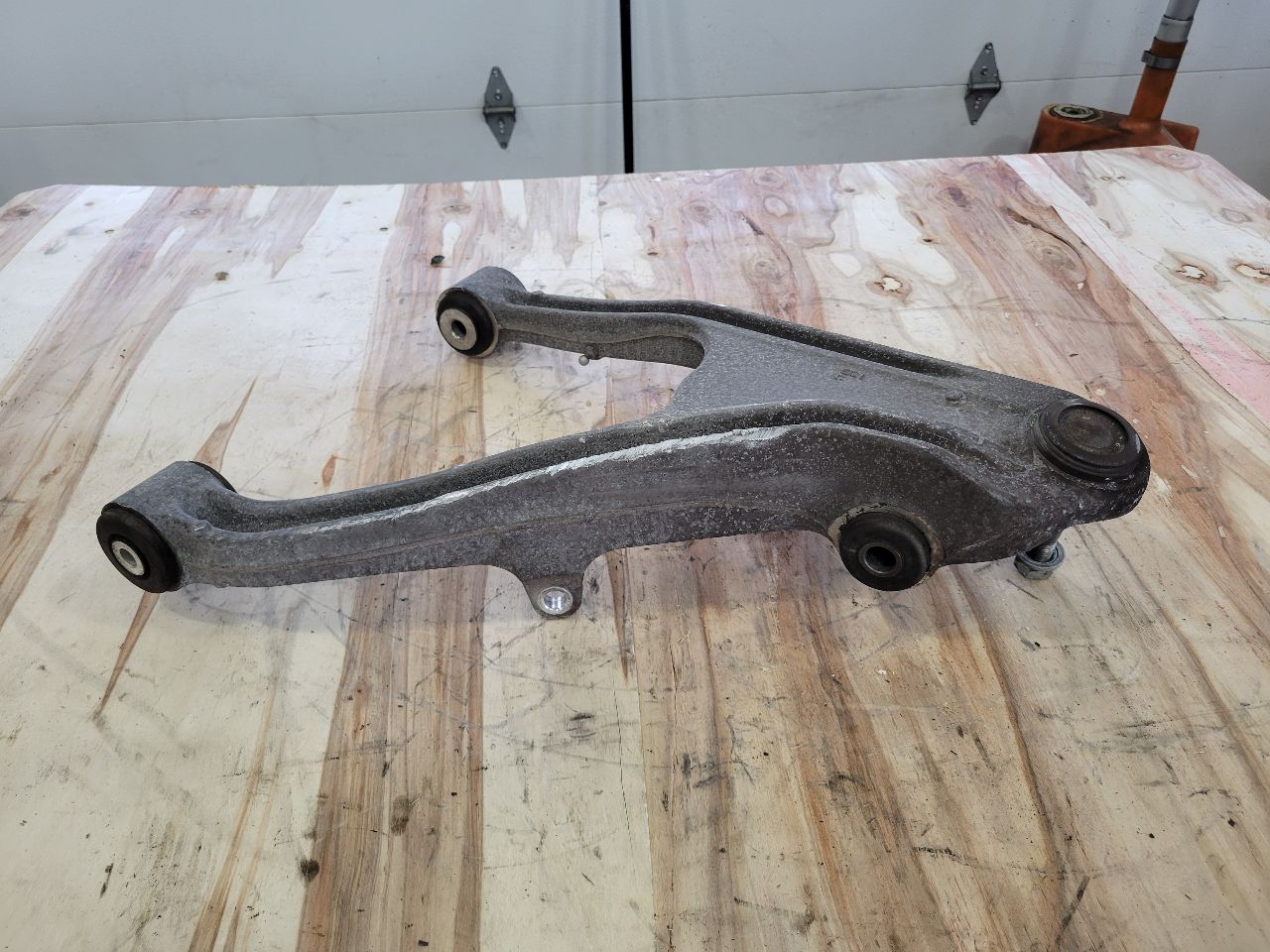 2011 CORVETTE LH REAR LOWER CONTROL ARM 29K MI 27918 - image 3