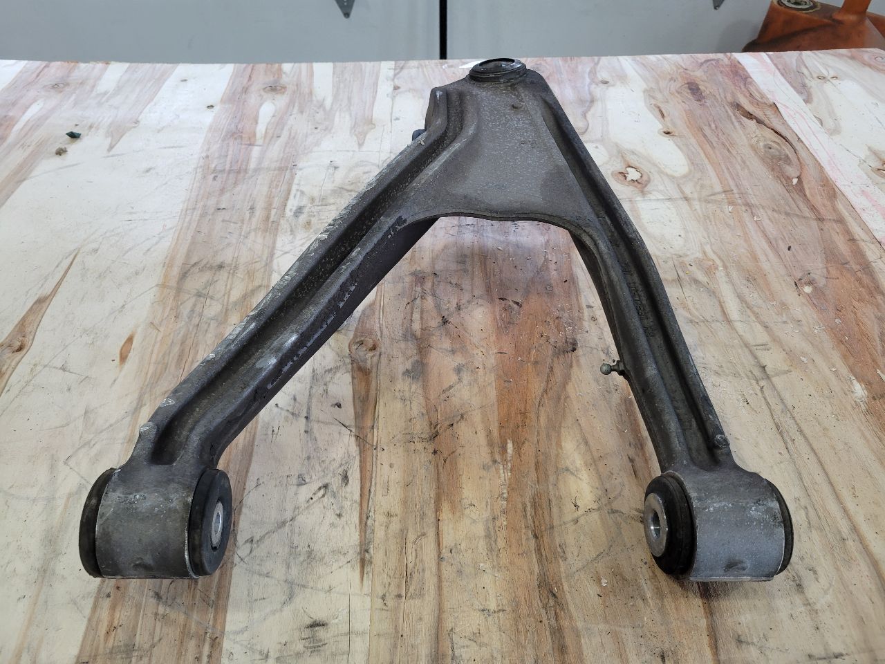 2011 CORVETTE RH REAR LOWER CONTROL ARM 29K MI 27919 - image 4