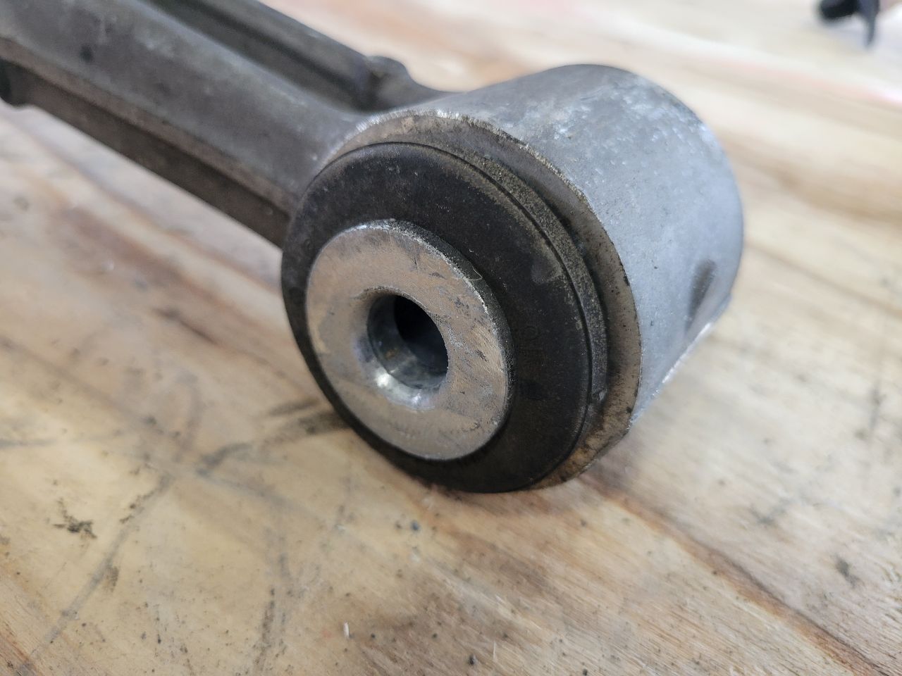 2011 CORVETTE RH REAR LOWER CONTROL ARM 29K MI 27919 - image 5