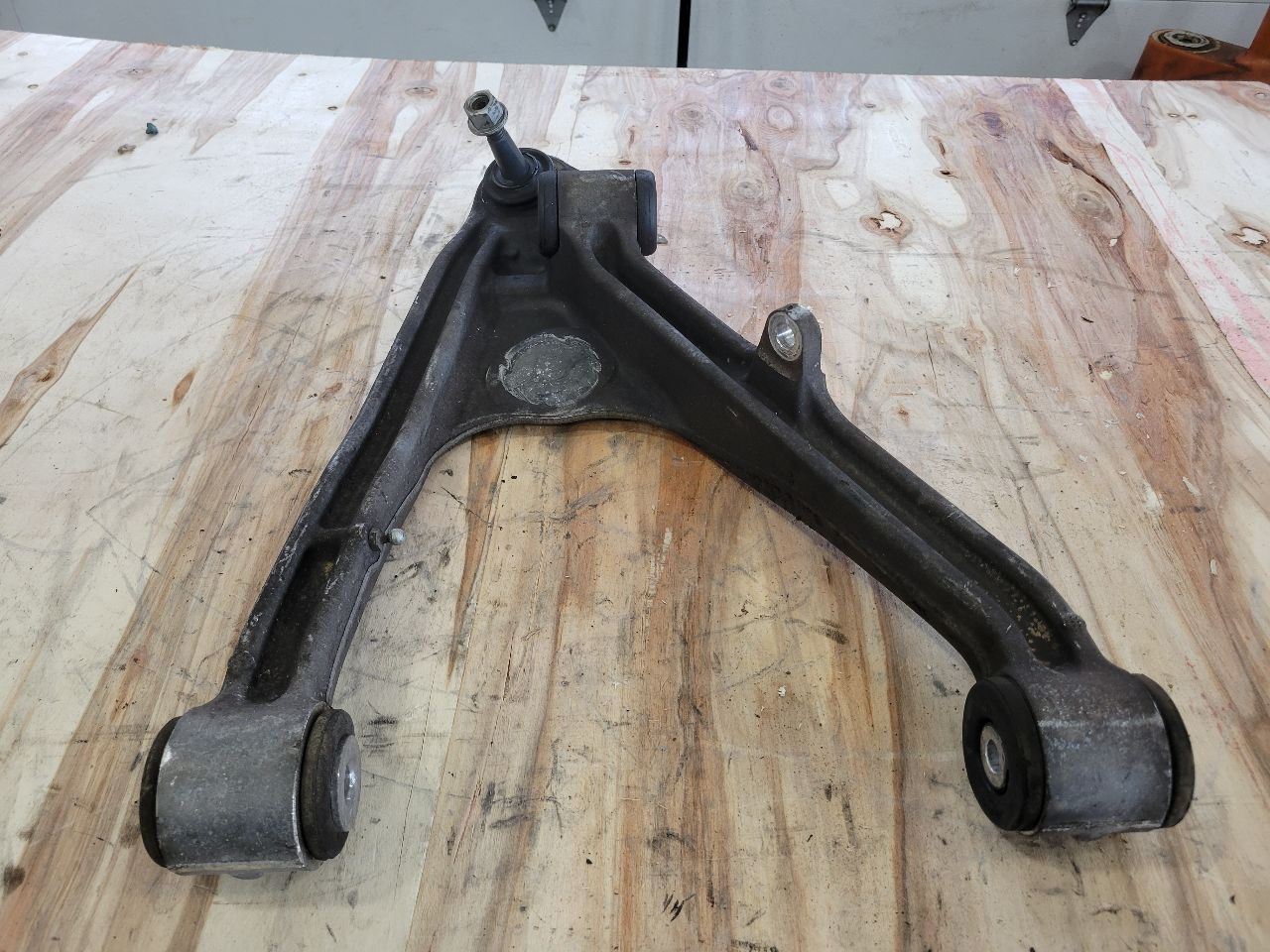2011 CORVETTE RH REAR LOWER CONTROL ARM 29K MI 27919 - image 13