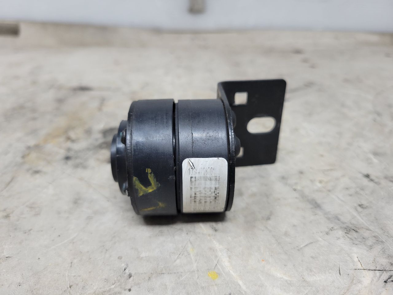 2011 CORVETTE FRONT LH RIDE HEIGHT SENSOR 25348414 27954 - image 2