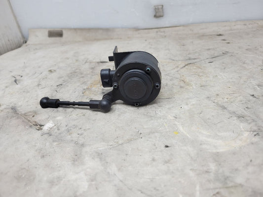 2011 CORVETTE FRONT LH RIDE HEIGHT SENSOR 25348414 27954 - image 1