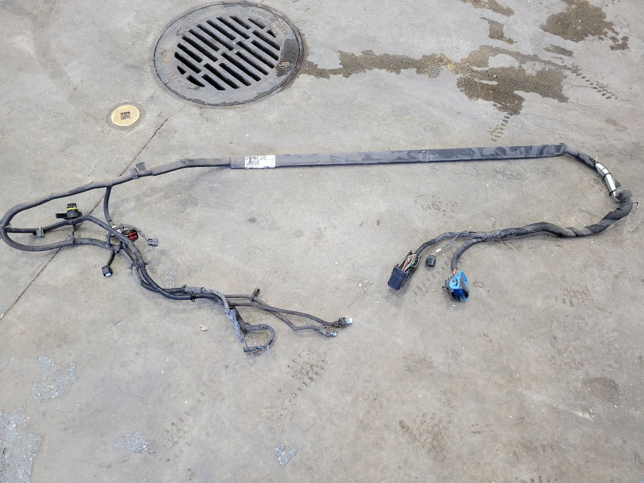 2011 CORVETTE ENGINE TO TRANSMISSION WIRE HARNESS 27958 - image 1