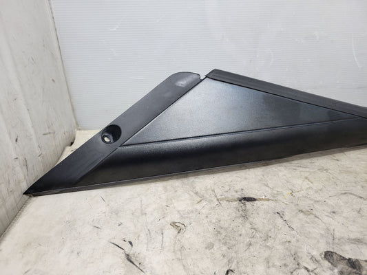2011 CORVETTE RH PASSENGER EXTERIOR A PILLAR TRIM 27966 - image 2