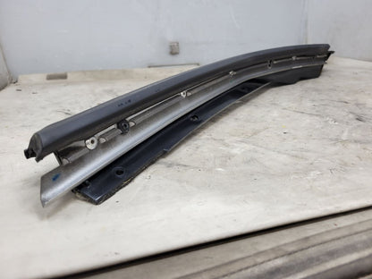 2011 CORVETTE RH PASSENGER EXTERIOR A PILLAR TRIM 27966 - image 9