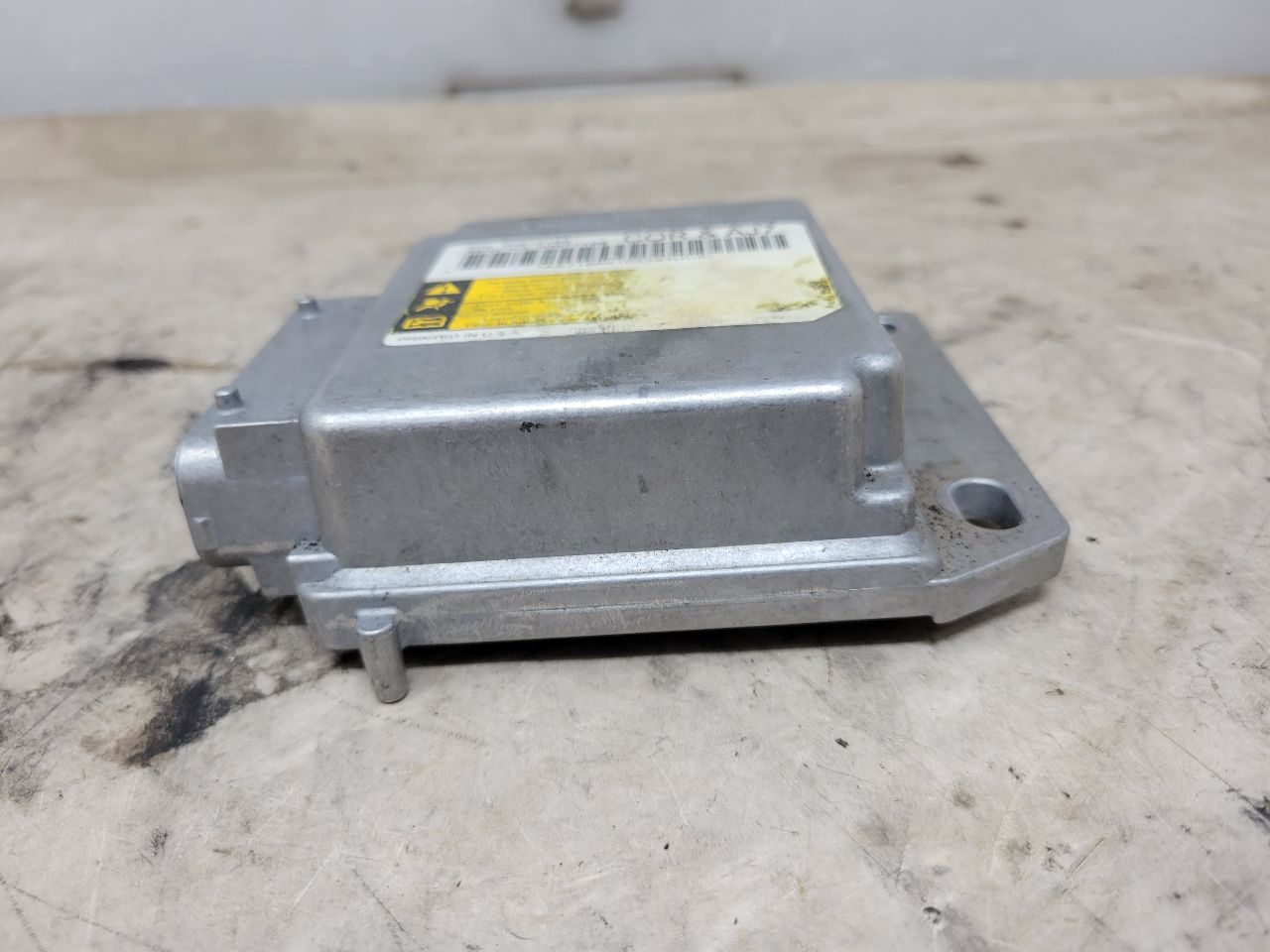 2011 CORVETTE SRS CRASH MODULE 20877198 27973 - image 2