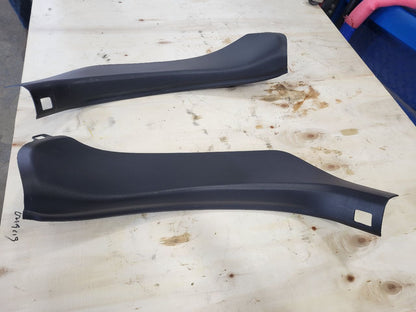 2011 CORVETTE B PILLAR SEAT BELT TRIM COVERS PAIR 27989 - image 14