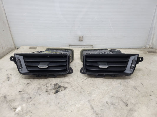 2017 SIERDEN15 SET OF 4 DASH VENTS LH RH 28032 - image 2