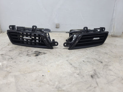 2017 SIERDEN15 SET OF 4 DASH VENTS LH RH 28032 - image 5