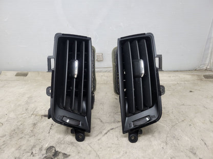 2017 SIERDEN15 SET OF 4 DASH VENTS LH RH 28032 - image 8