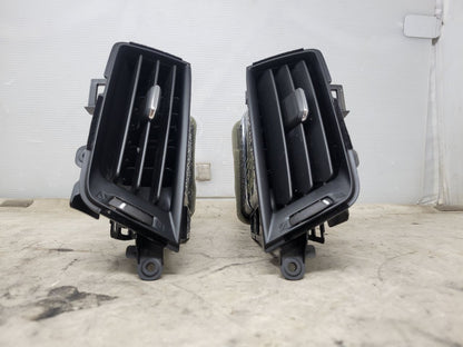 2017 SIERDEN15 SET OF 4 DASH VENTS LH RH 28032 - image 9