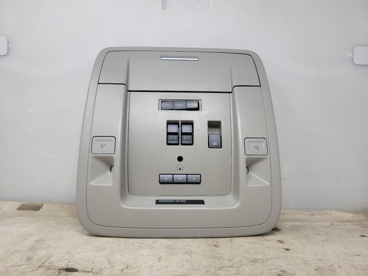 2017 SIERDEN15 OVERHEAD ROOF CONSOLE W/SUNROOF GREY 28034 - image 2