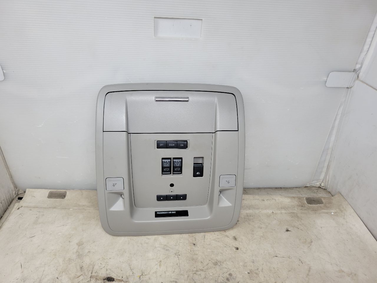 2017 SIERDEN15 OVERHEAD ROOF CONSOLE W/SUNROOF GREY 28034 - image 3