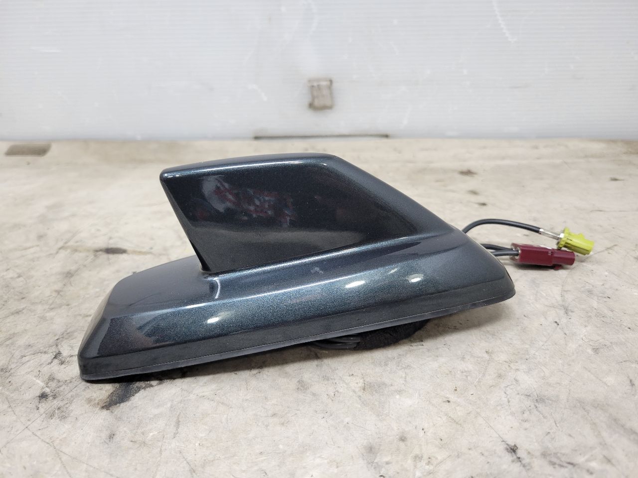 2017 SIERDEN15 SHARK FIN ANTENNA 84081933 GASOLINE 28069 - image 4
