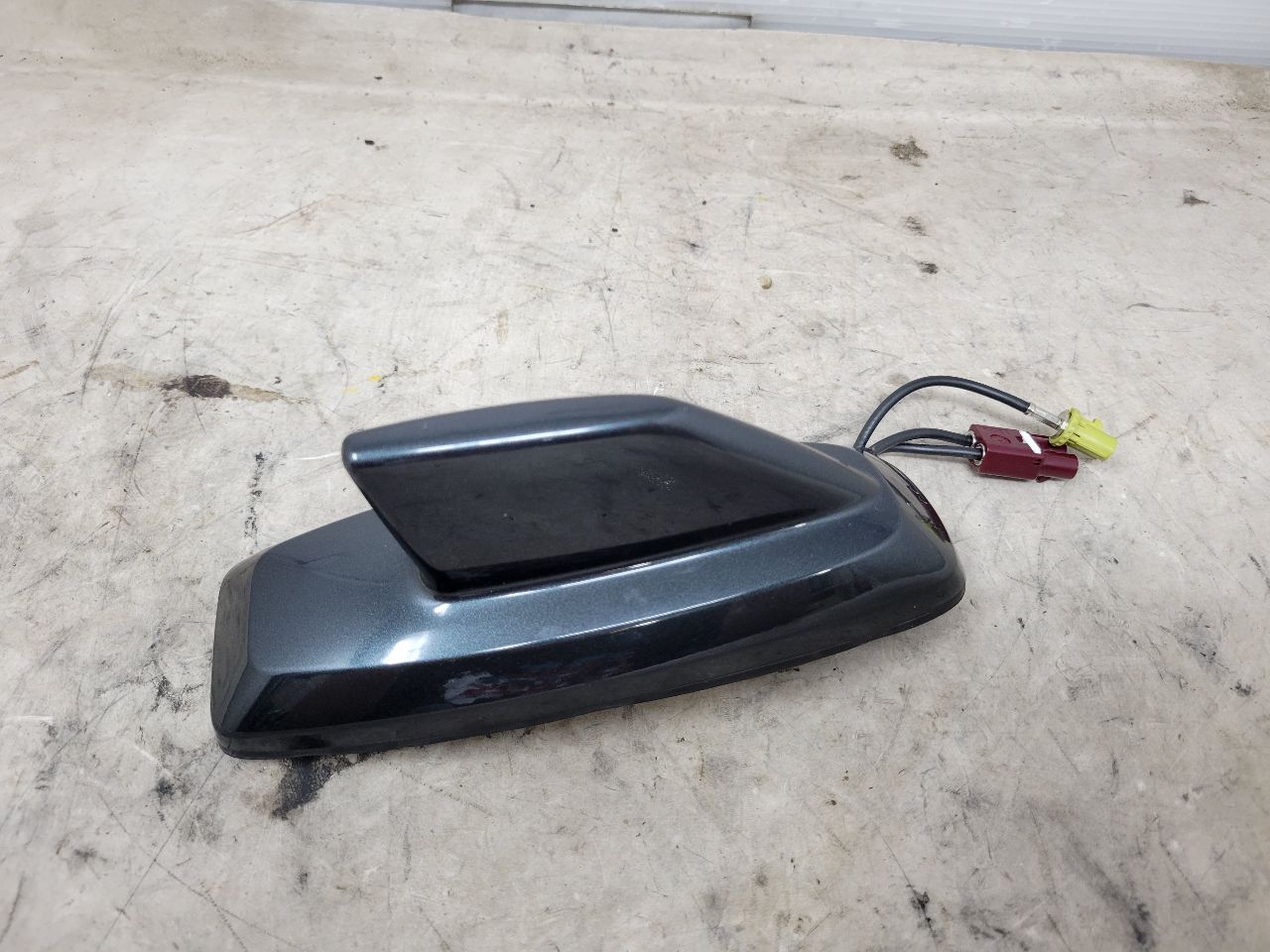 2017 SIERDEN15 SHARK FIN ANTENNA 84081933 GASOLINE 28069 - image 5
